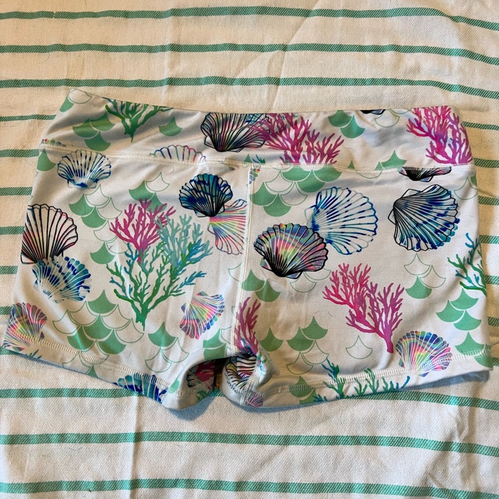 Fleo Shorts